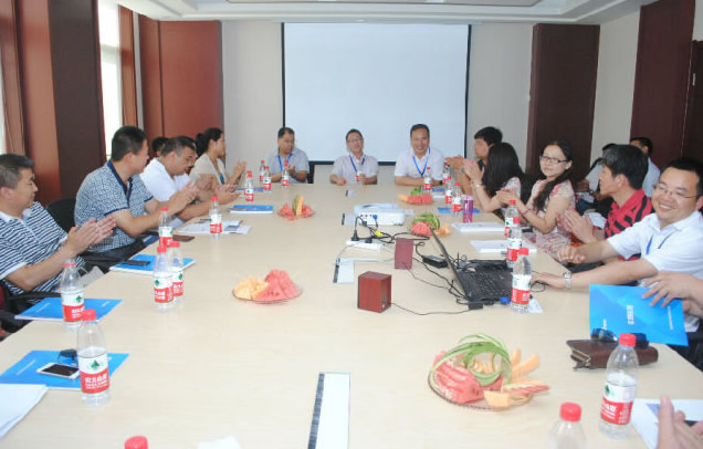 西北大学EDP同学会走进88038威尼斯检测电气(图2) 西北大学EDP同学会走进88038威尼斯检测电气(图2)
